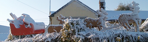 Ivy Villa's Illuminations In The Snow